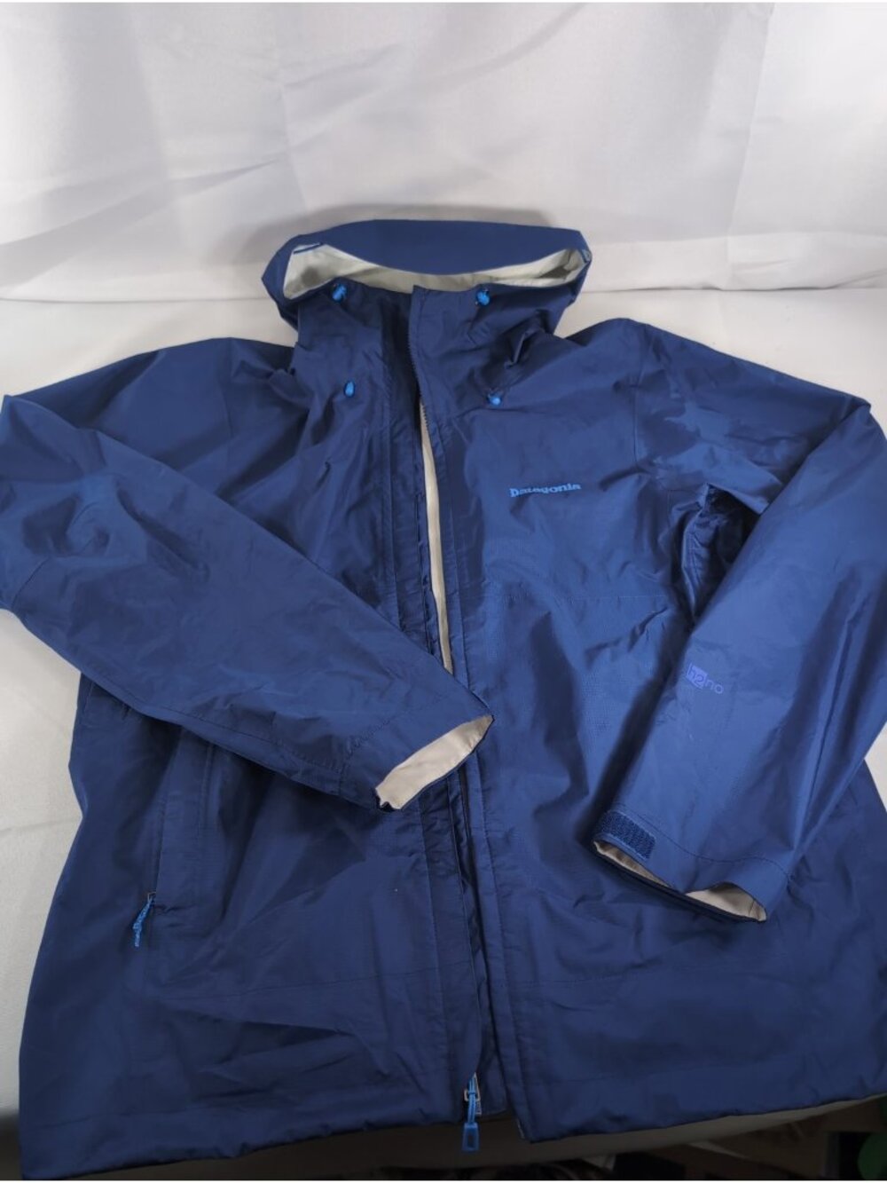 Patagonia Rain Jacket Men's M Medium Blue Hooded Coat Long Sleeve 83801SP15